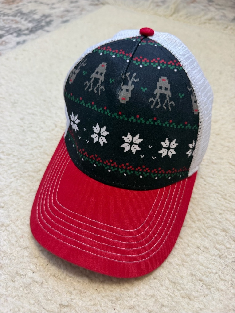 Vintage Christmas Reindeer Trucker Hat Red White Mesh Retro